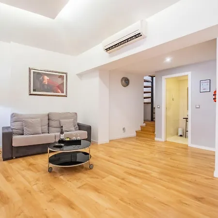 Cayres Carmo Apartman Funchal