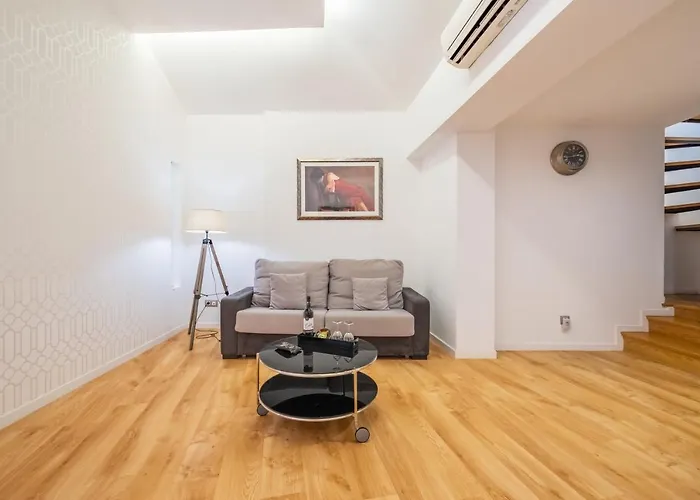 Cayres Carmo Apartamento